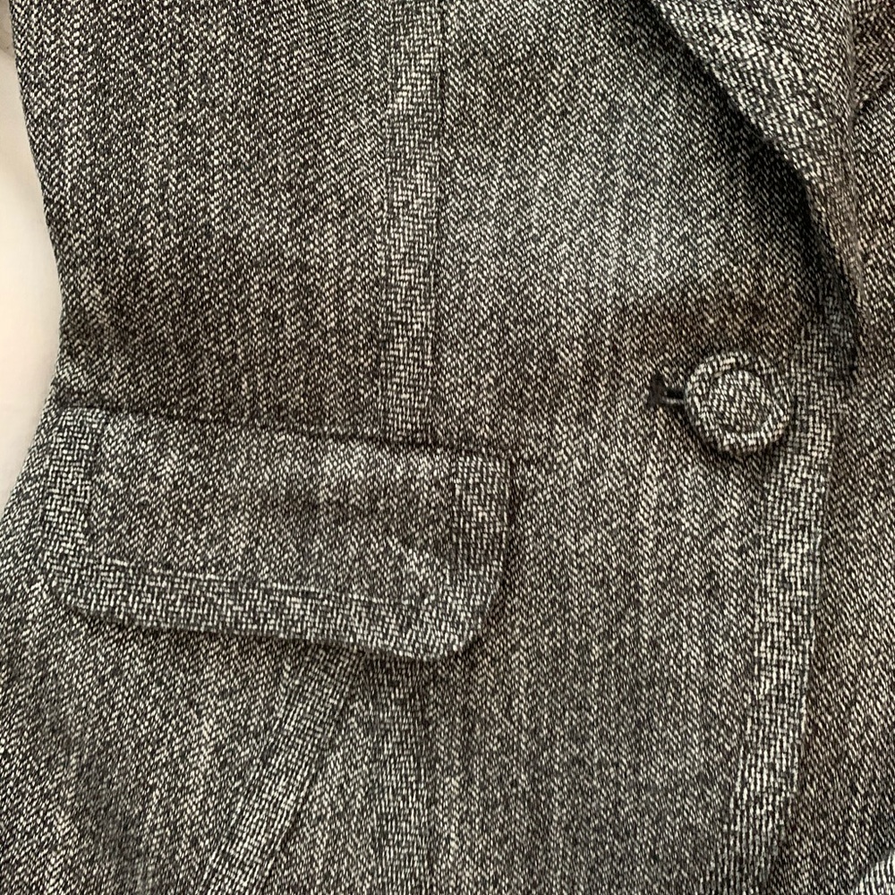 Blazer - Picture 2 of 4